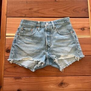 LEVI’S 501® ORIGINAL FIT HIGH RISE WOMEN'S SHORTS